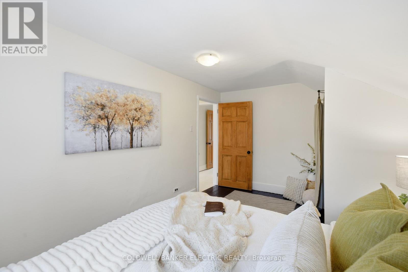 607 Armour Road, Peterborough (Ashburnham Ward 4), Ontario  K9H 1Z3 - Photo 13 - X12815360