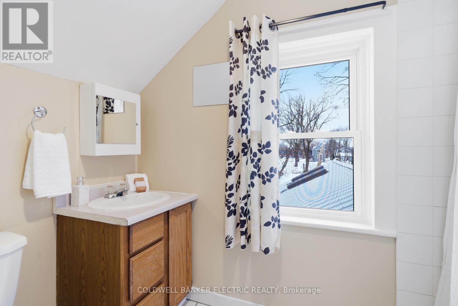 607 Armour Road, Peterborough (Ashburnham Ward 4), Ontario  K9H 1Z3 - Photo 16 - X12815360