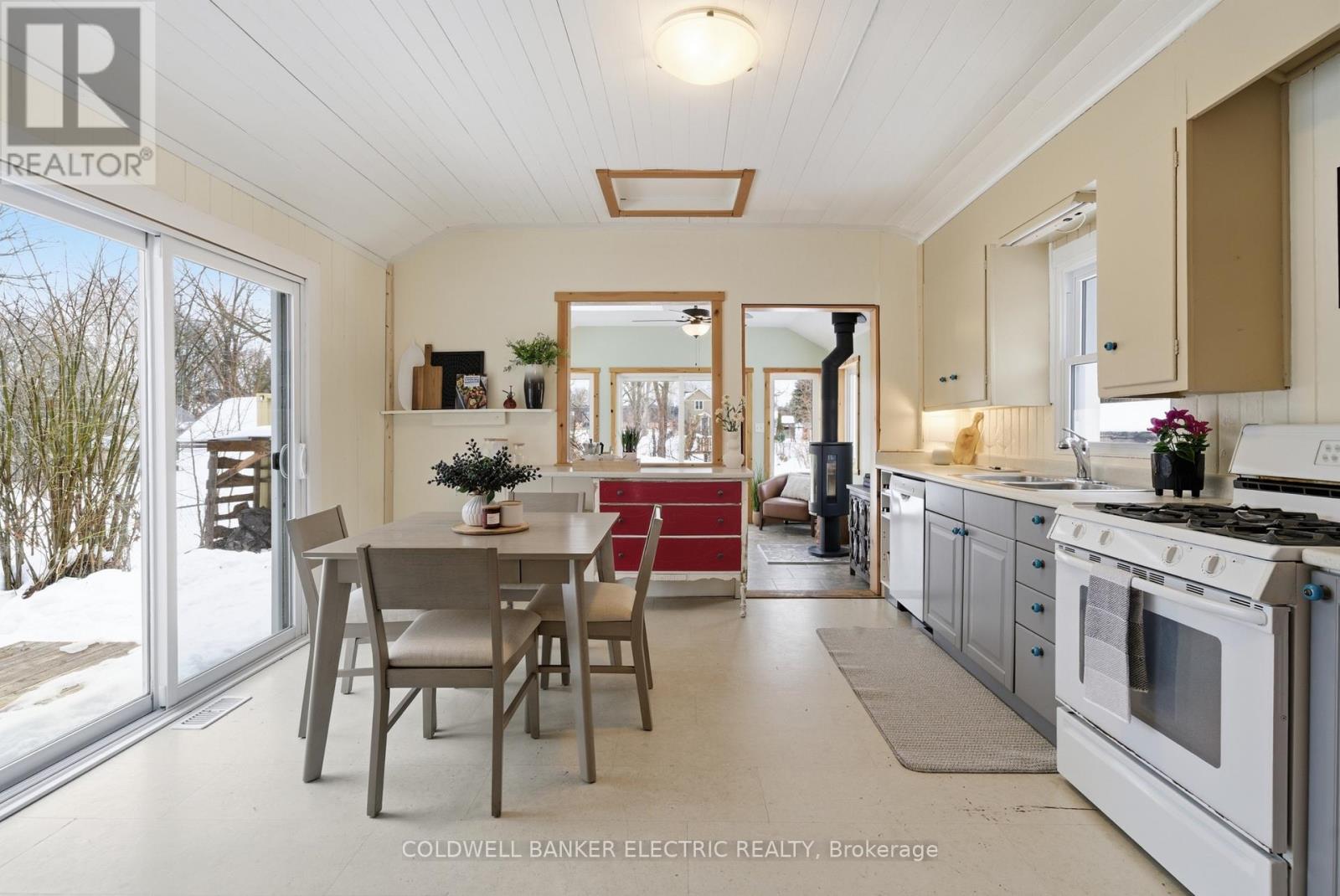 607 Armour Road, Peterborough (Ashburnham Ward 4), Ontario  K9H 1Z3 - Photo 17 - X12815360