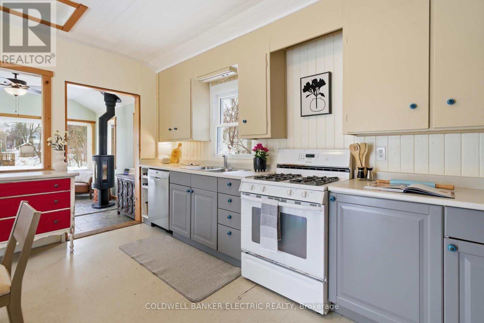 607 Armour Road, Peterborough (Ashburnham Ward 4), Ontario  K9H 1Z3 - Photo 18 - X12815360