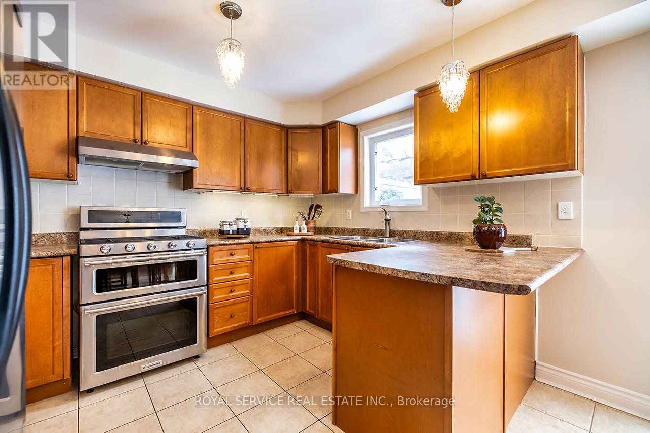 66 Stillwell Lane, Clarington (Newcastle), Ontario  L1B 1R4 - Photo 13 - E12815378