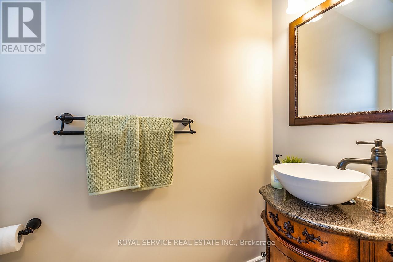 66 Stillwell Lane, Clarington (Newcastle), Ontario  L1B 1R4 - Photo 22 - E12815378