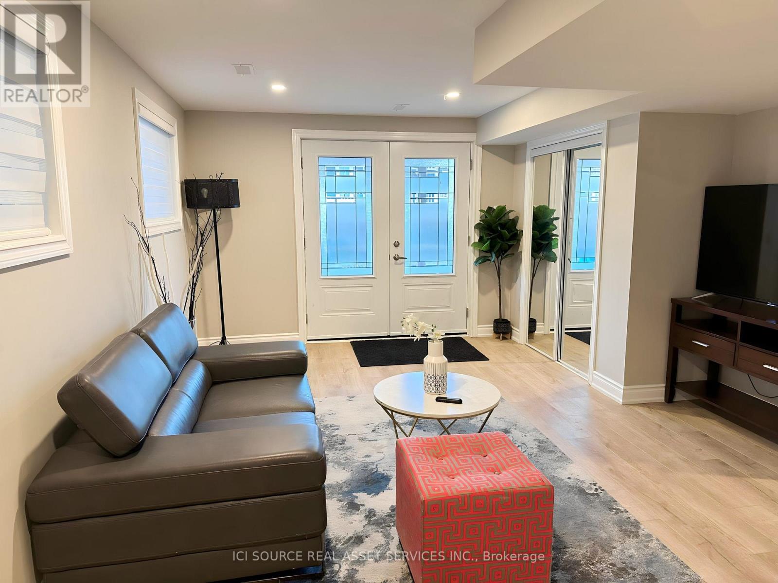 B - 30 York Drive, Peterborough (Monaghan Ward 2), Ontario  K9K 0H1 - Photo 22 - X12817820