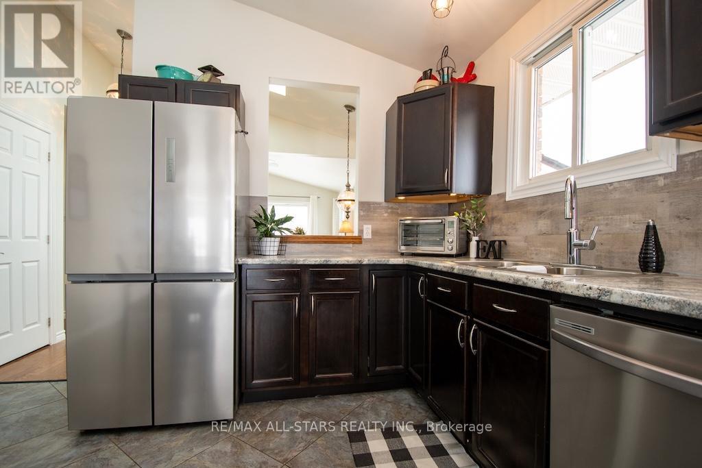 874 Monarch Road, Kawartha Lakes (Lindsay), Ontario  K9V 4R1 - Photo 14 - X12817888