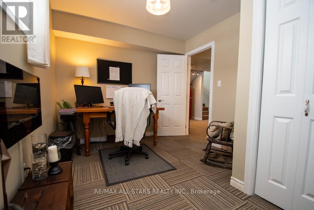 874 Monarch Road, Kawartha Lakes (Lindsay), Ontario  K9V 4R1 - Photo 23 - X12817888