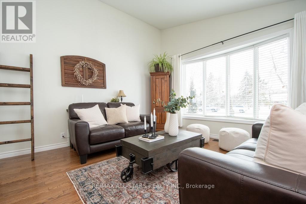 874 Monarch Road, Kawartha Lakes (Lindsay), Ontario  K9V 4R1 - Photo 6 - X12817888