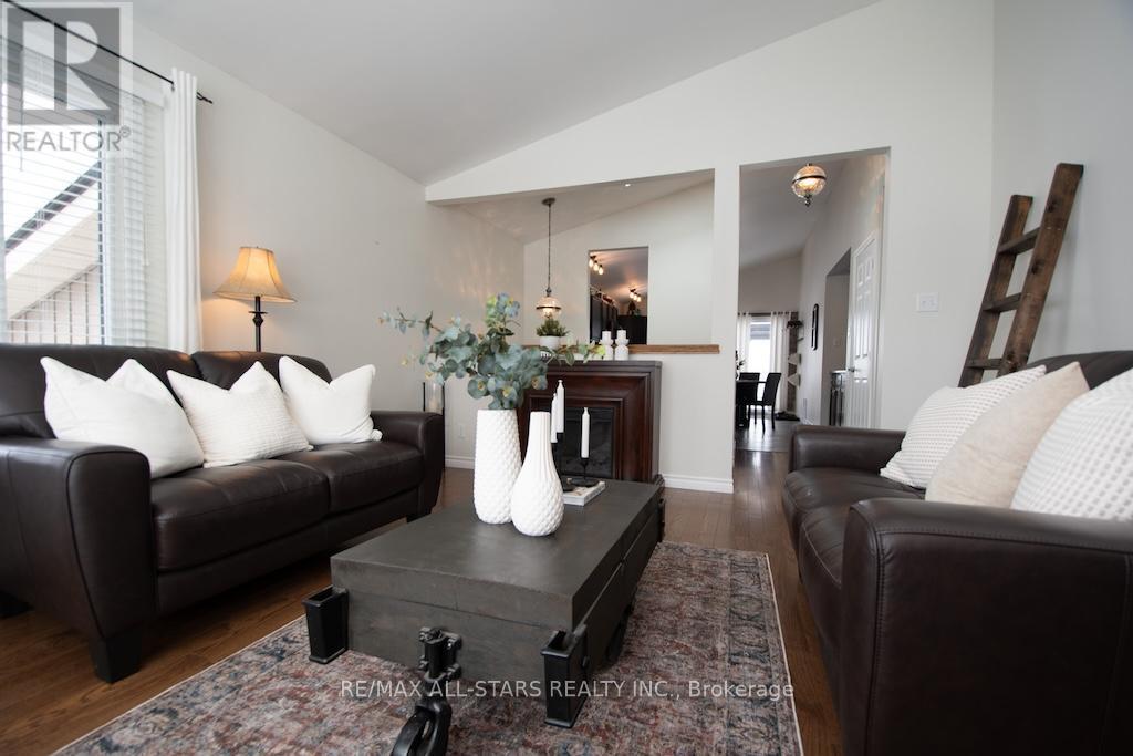 874 Monarch Road, Kawartha Lakes (Lindsay), Ontario  K9V 4R1 - Photo 9 - X12817888