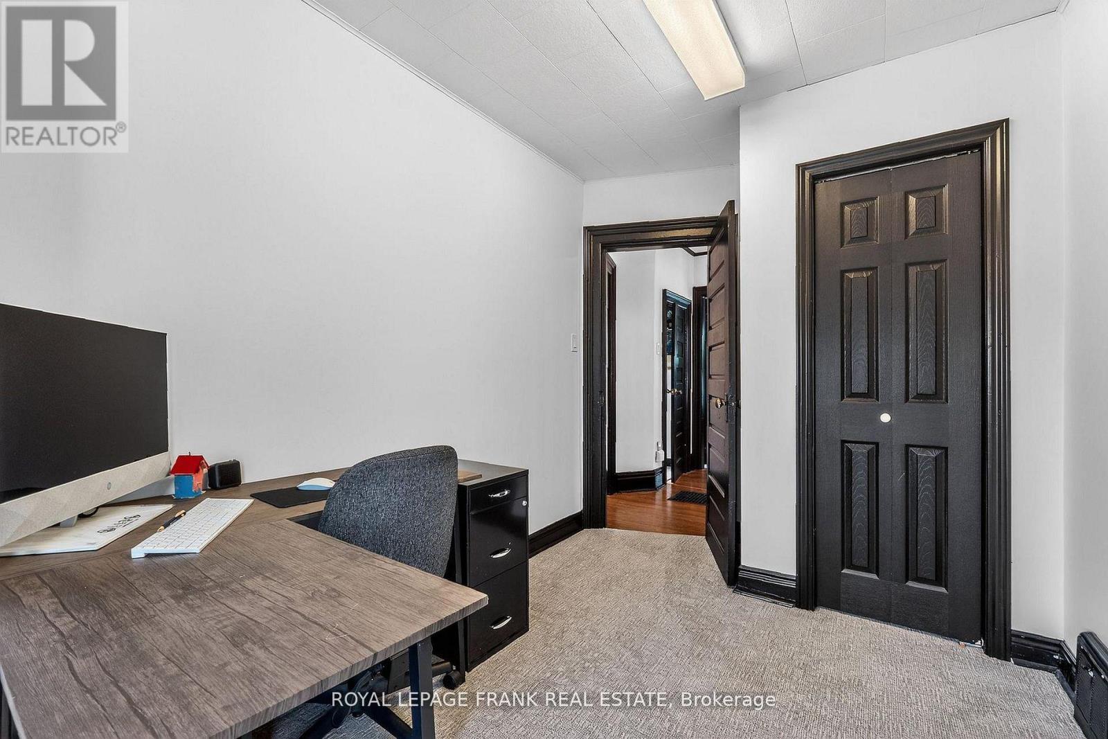 69 Peel Street, Kawartha Lakes (Lindsay), Ontario  K9V 3M5 - Photo 31 - X12818556