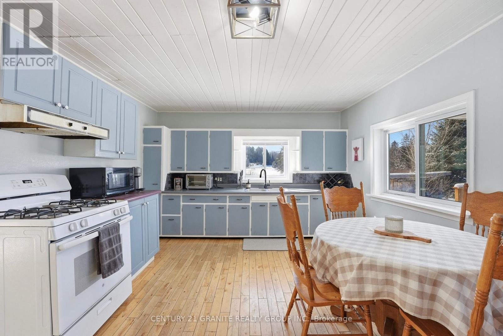 1367 Detlor Road, Bancroft (Dungannon Ward), Ontario  K0L 2L0 - Photo 16 - X12819404