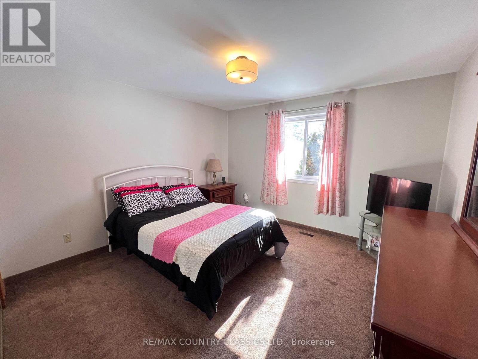 33109 Hwy 62 North, Hastings Highlands (Wicklow Ward), Ontario  K0L 2S0 - Photo 14 - X12819450