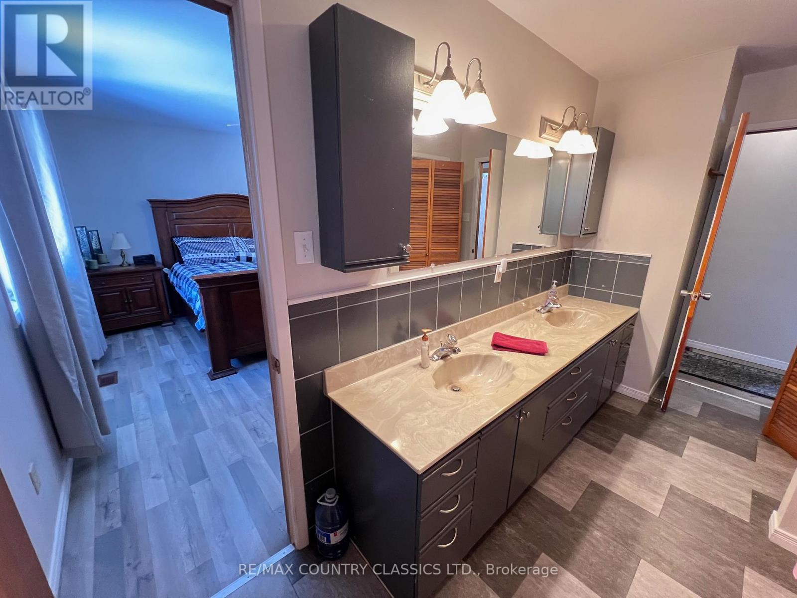 33109 Hwy 62 North, Hastings Highlands (Wicklow Ward), Ontario  K0L 2S0 - Photo 17 - X12819450