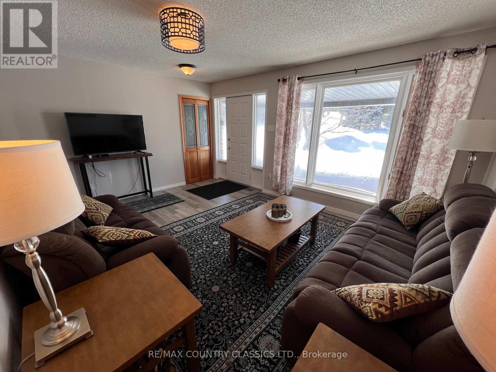 33109 Hwy 62 North, Hastings Highlands (Wicklow Ward), Ontario  K0L 2S0 - Photo 3 - X12819450