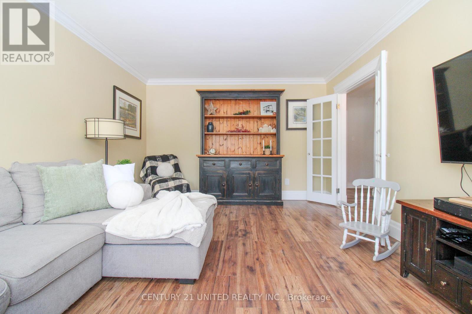 1203 Edmison Drive, Peterborough (Northcrest Ward 5), Ontario  K9H 6V2 - Photo 11 - X12819544