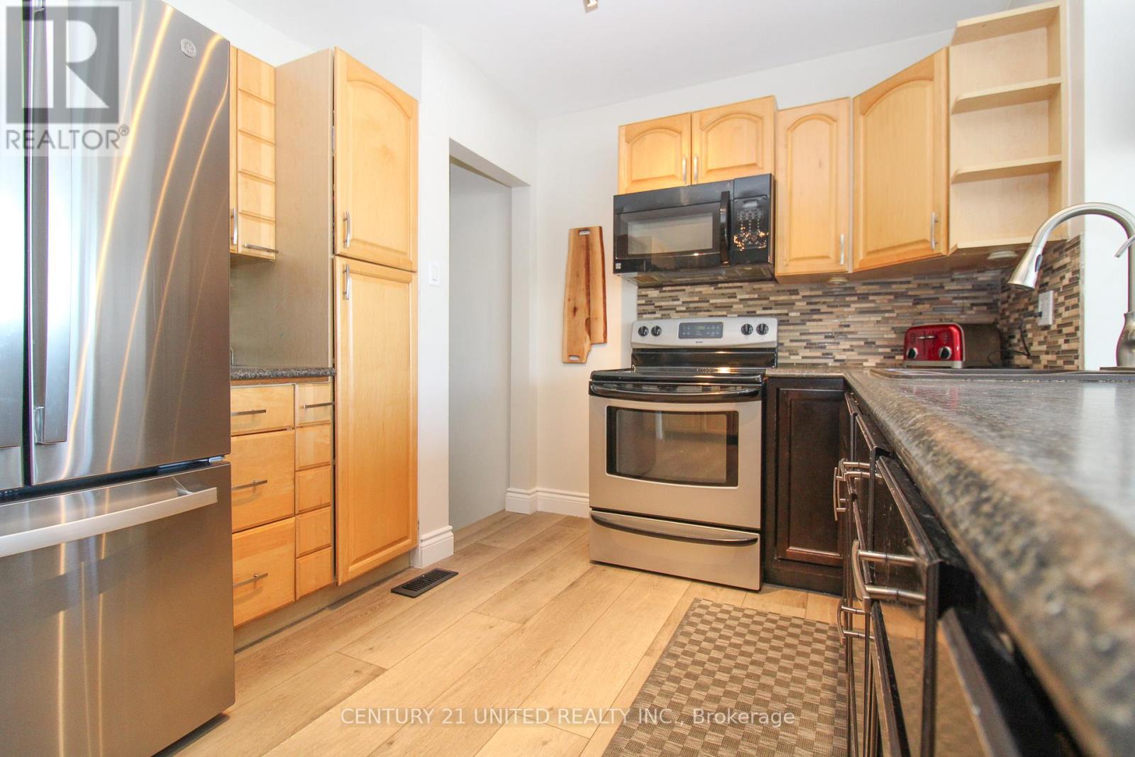 1203 Edmison Drive, Peterborough (Northcrest Ward 5), Ontario  K9H 6V2 - Photo 17 - X12819544