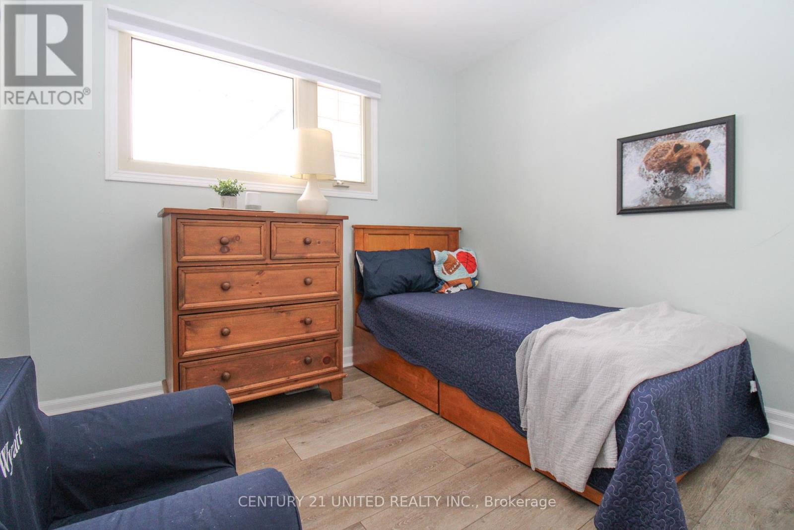 1203 Edmison Drive, Peterborough (Northcrest Ward 5), Ontario  K9H 6V2 - Photo 31 - X12819544