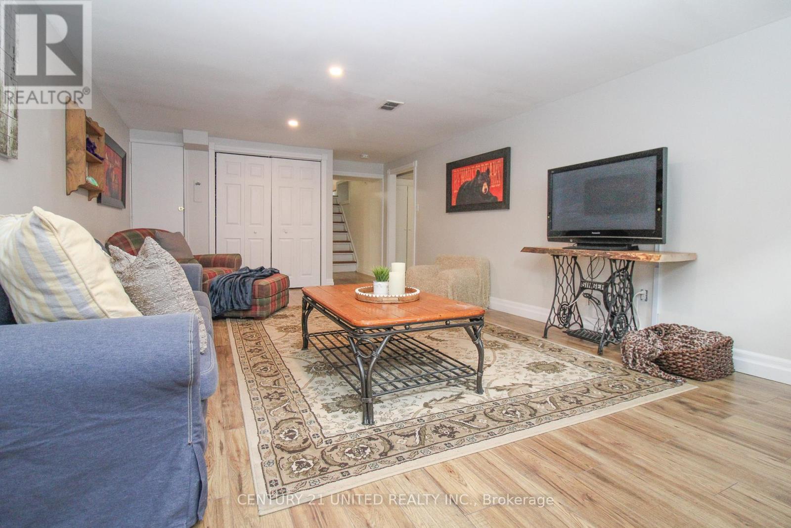 1203 Edmison Drive, Peterborough (Northcrest Ward 5), Ontario  K9H 6V2 - Photo 37 - X12819544