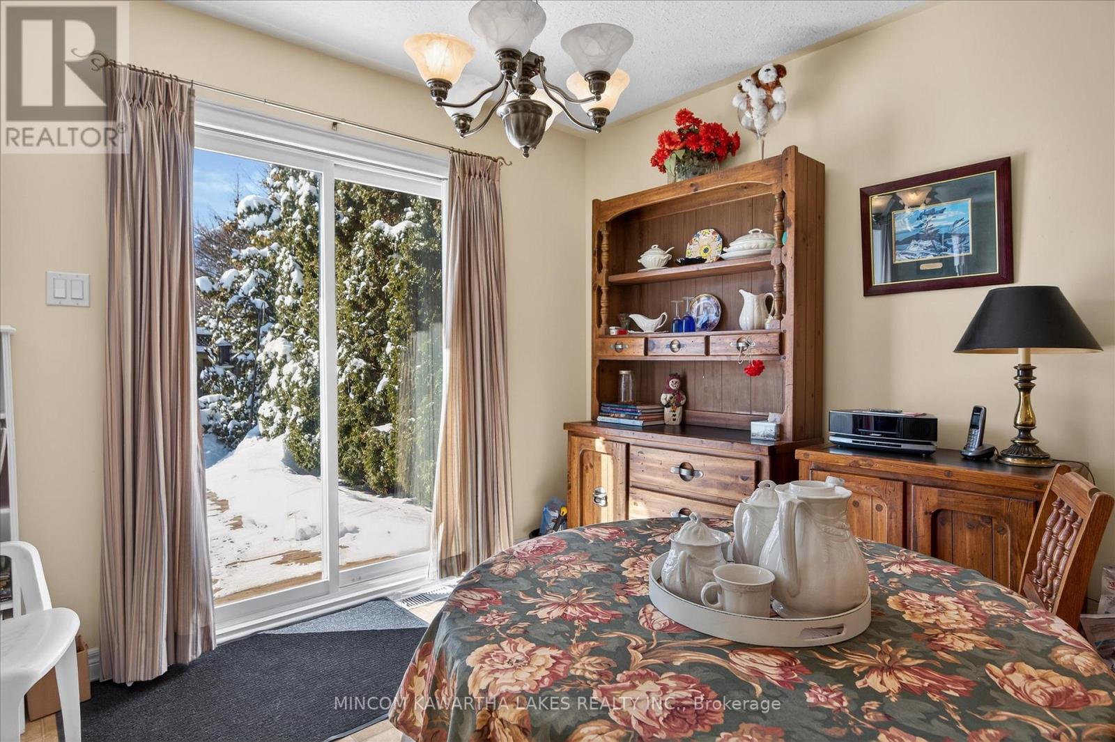 1643 Fair Avenue, Peterborough (Monaghan Ward 2), Ontario  K9K 2R4 - Photo 21 - X12819744