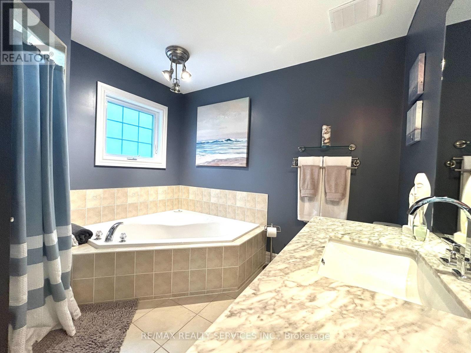 1 Milligan Street, Clarington (Newcastle), Ontario  L1B 1R2 - Photo 21 - E12820048