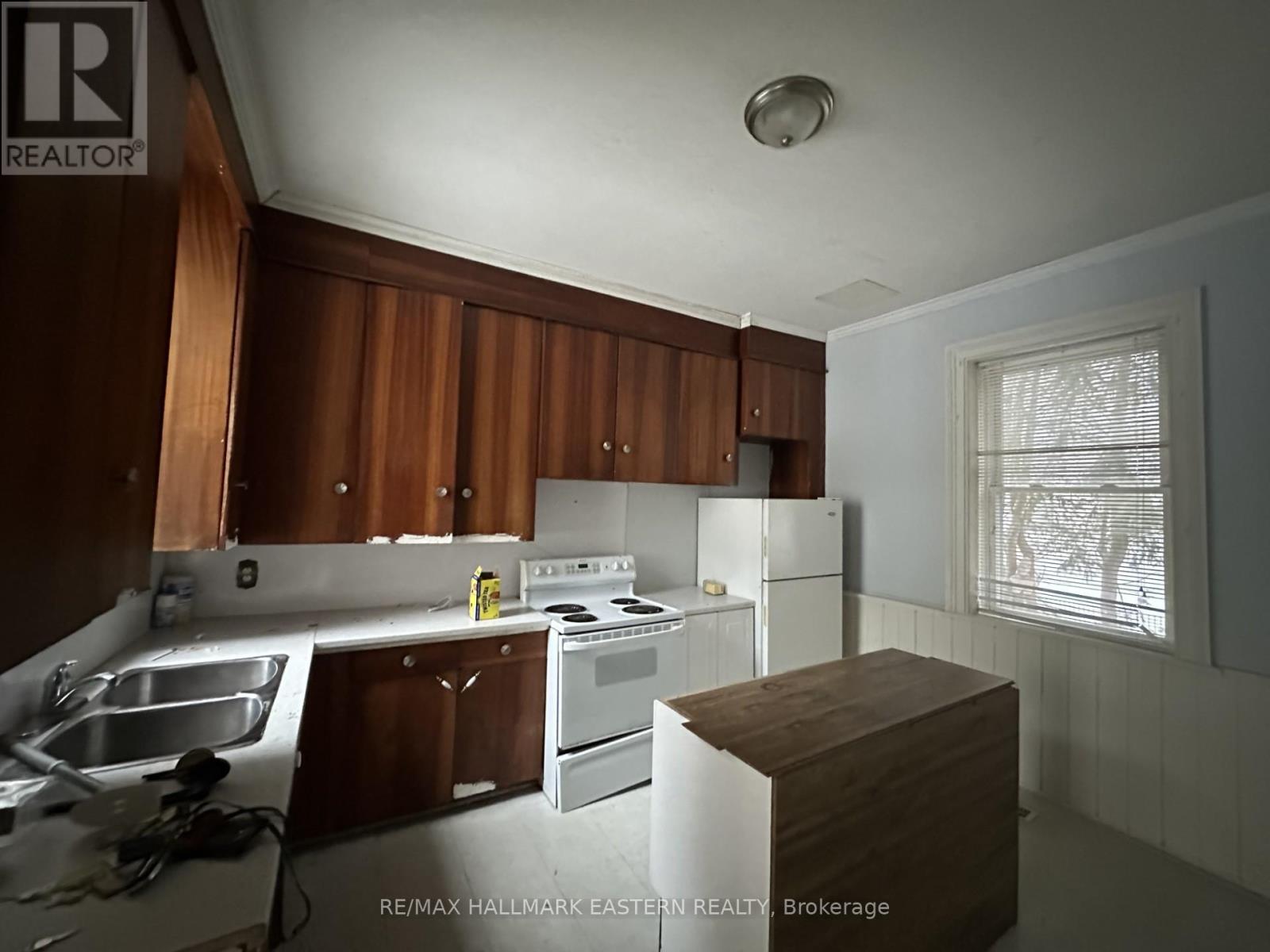 287 Stewart Street, Peterborough (Town Ward 3), Ontario  K9J 3N2 - Photo 11 - X12820140