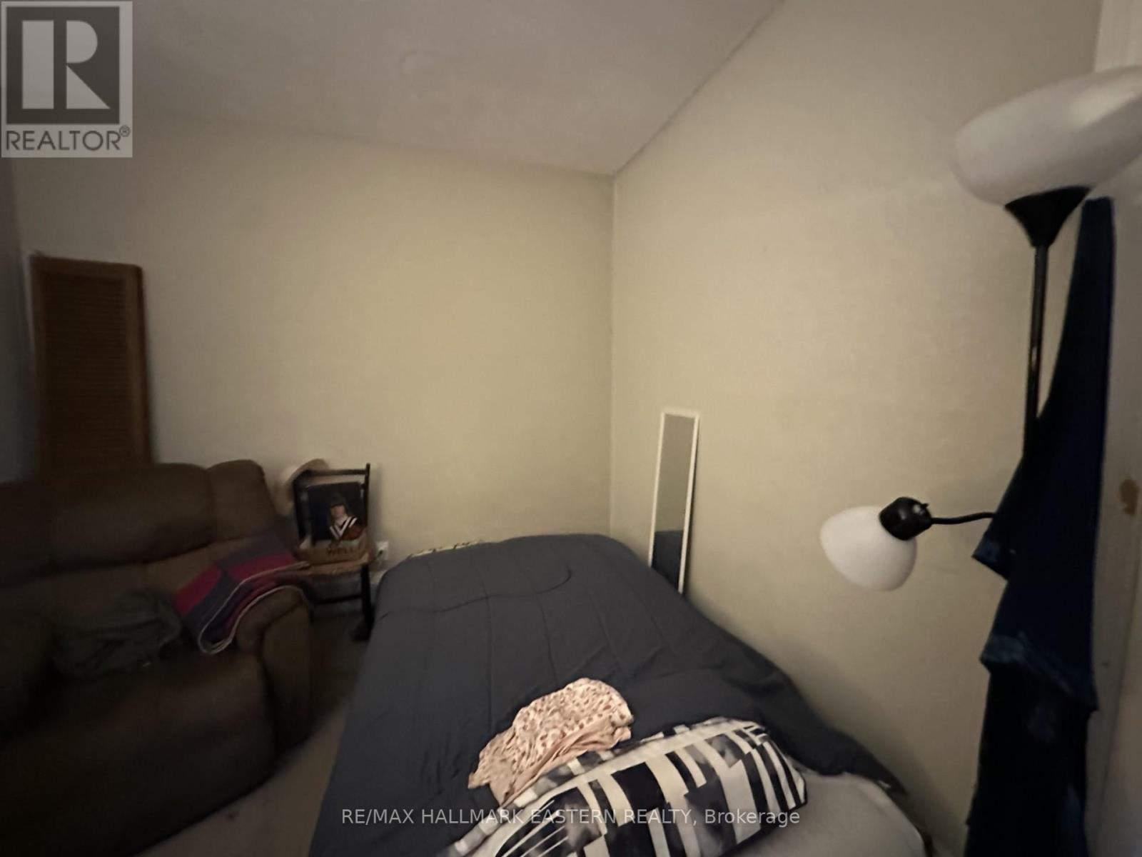 287 Stewart Street, Peterborough (Town Ward 3), Ontario  K9J 3N2 - Photo 9 - X12820140