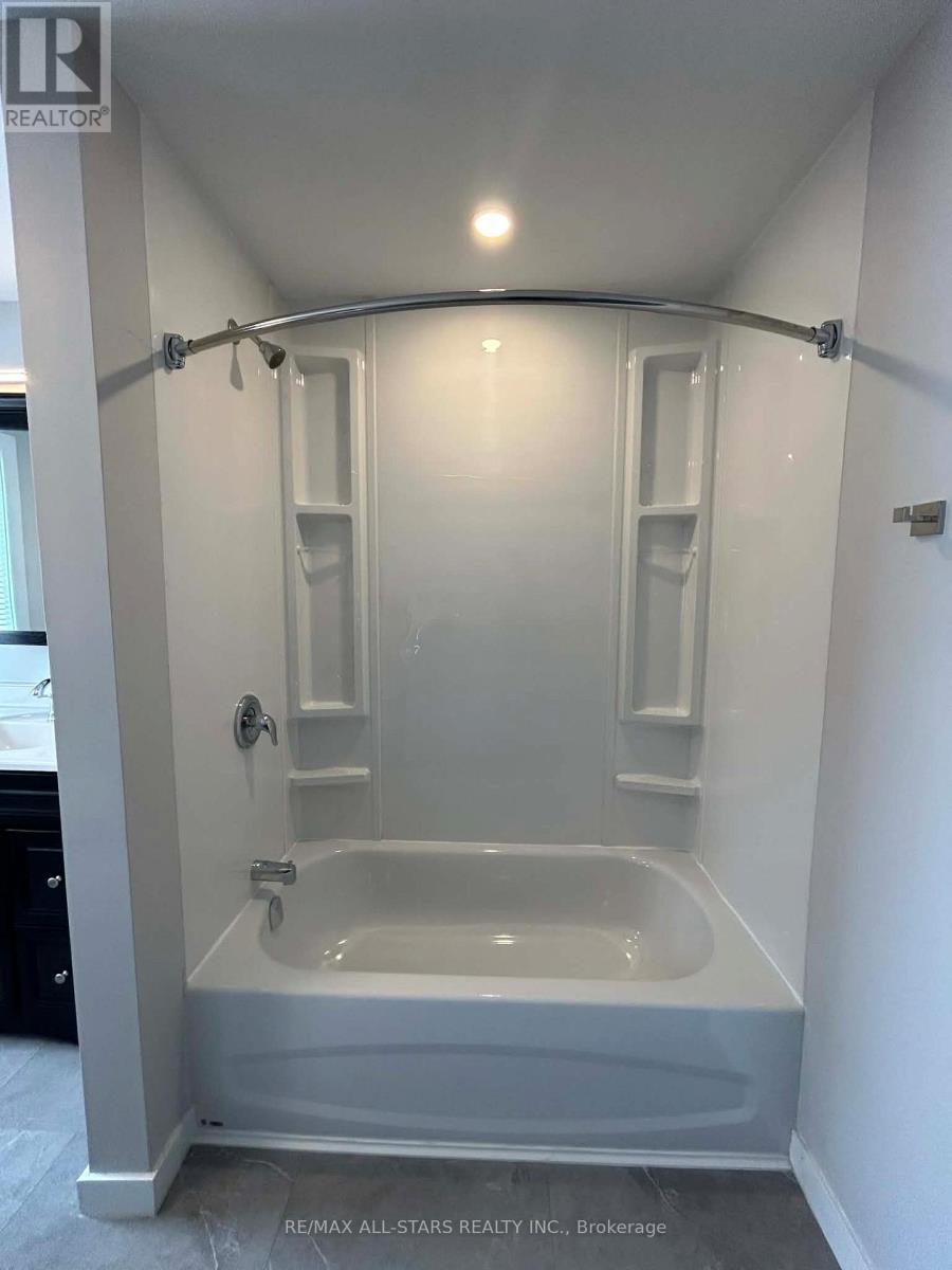 A - 56 Elgin Street, Kawartha Lakes (Lindsay), Ontario  K9V 3W5 - Photo 20 - X12820552