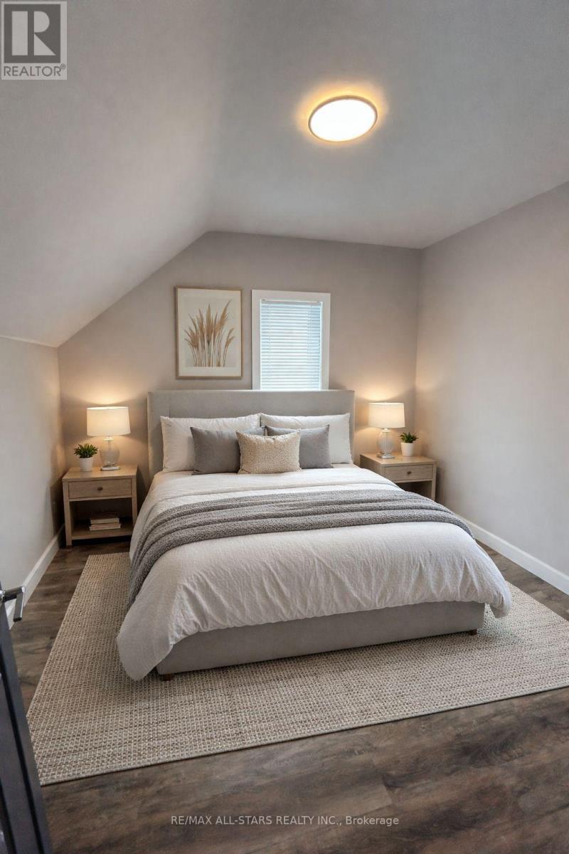 A - 56 Elgin Street, Kawartha Lakes (Lindsay), Ontario  K9V 3W5 - Photo 23 - X12820552