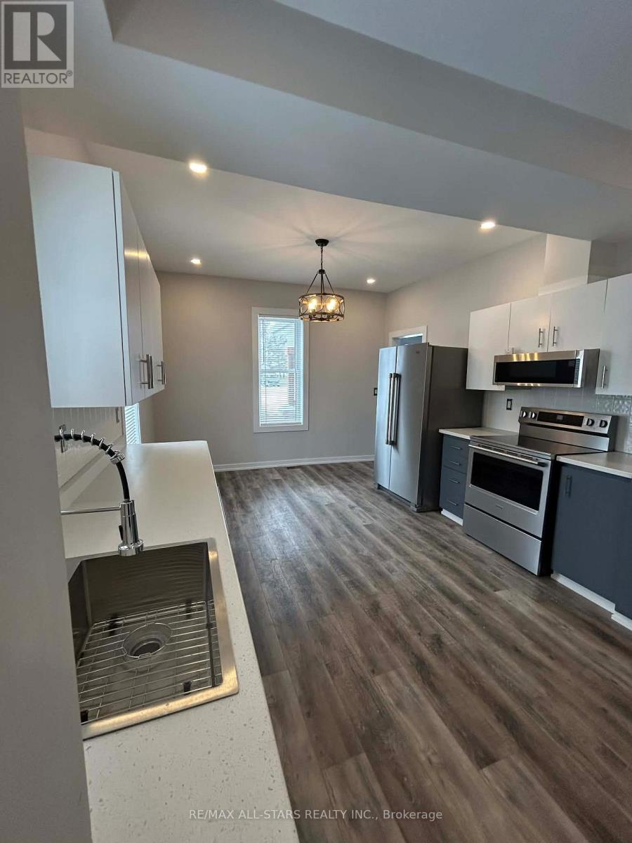 A - 56 Elgin Street, Kawartha Lakes (Lindsay), Ontario  K9V 3W5 - Photo 7 - X12820552