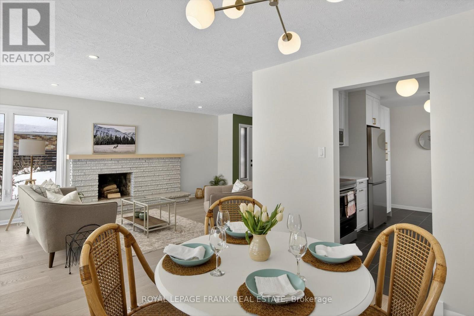 781 Hopkins Avenue, Peterborough (Town Ward 3), Ontario  K9J 4Y7 - Photo 10 - X12820898