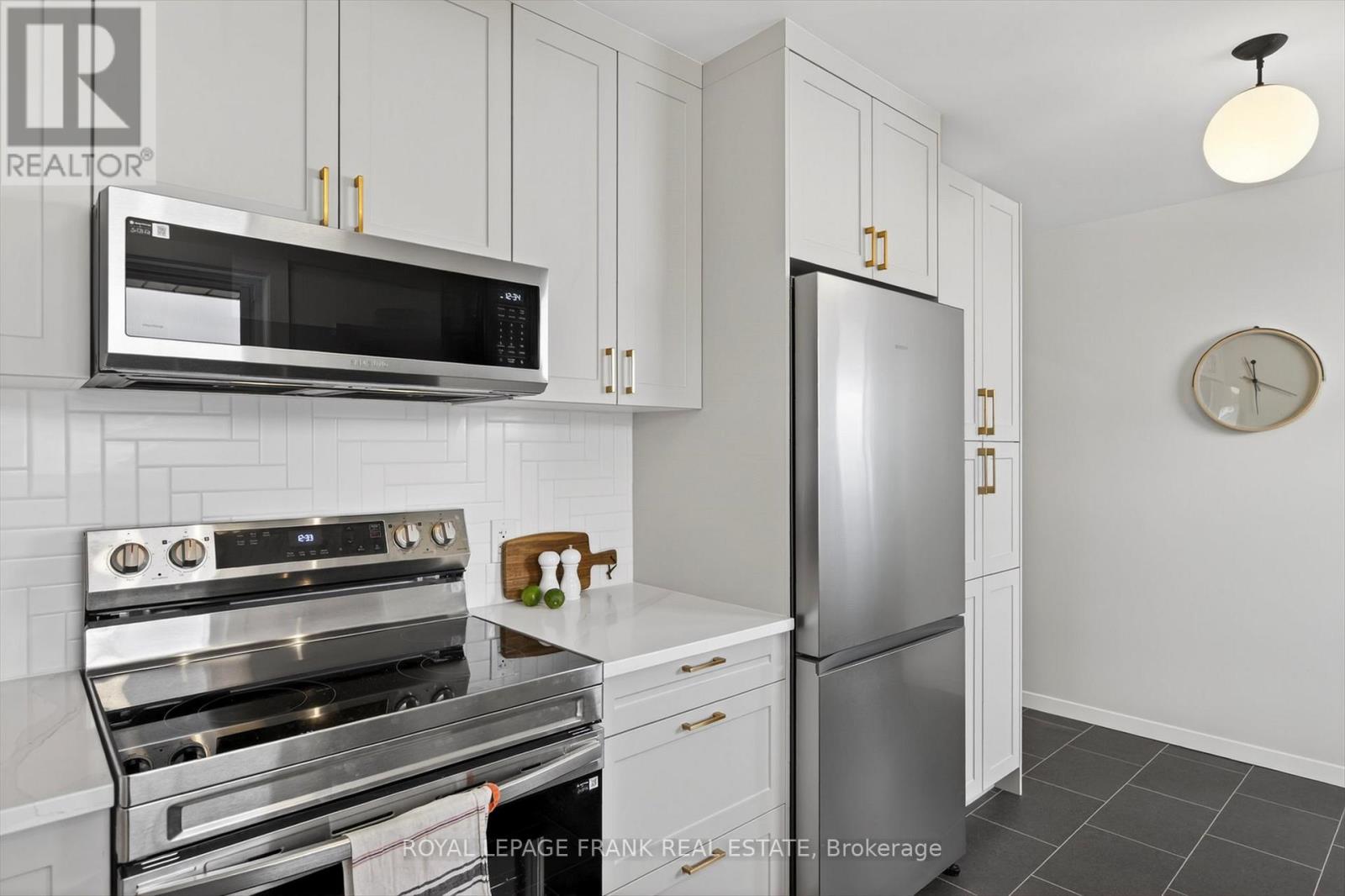 781 Hopkins Avenue, Peterborough (Town Ward 3), Ontario  K9J 4Y7 - Photo 16 - X12820898