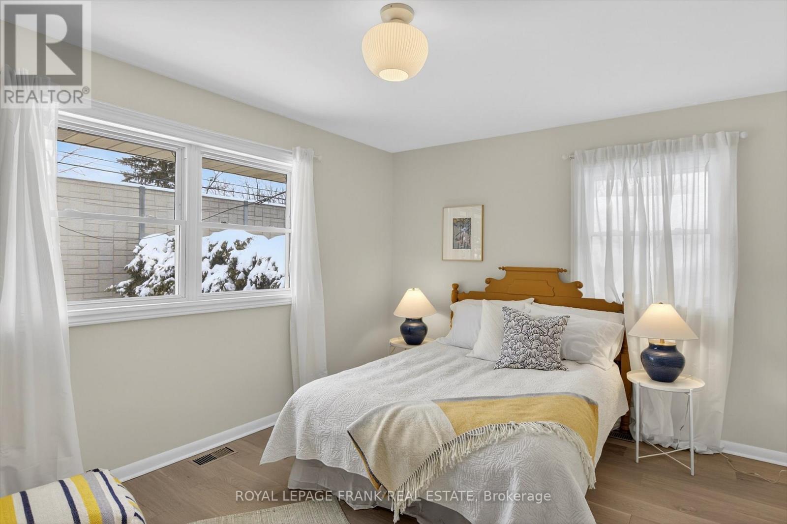 781 Hopkins Avenue, Peterborough (Town Ward 3), Ontario  K9J 4Y7 - Photo 17 - X12820898