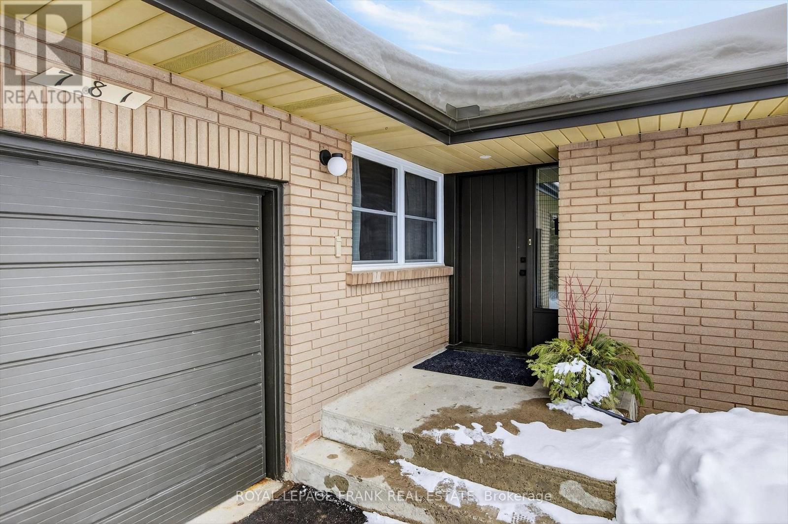 781 Hopkins Avenue, Peterborough (Town Ward 3), Ontario  K9J 4Y7 - Photo 3 - X12820898