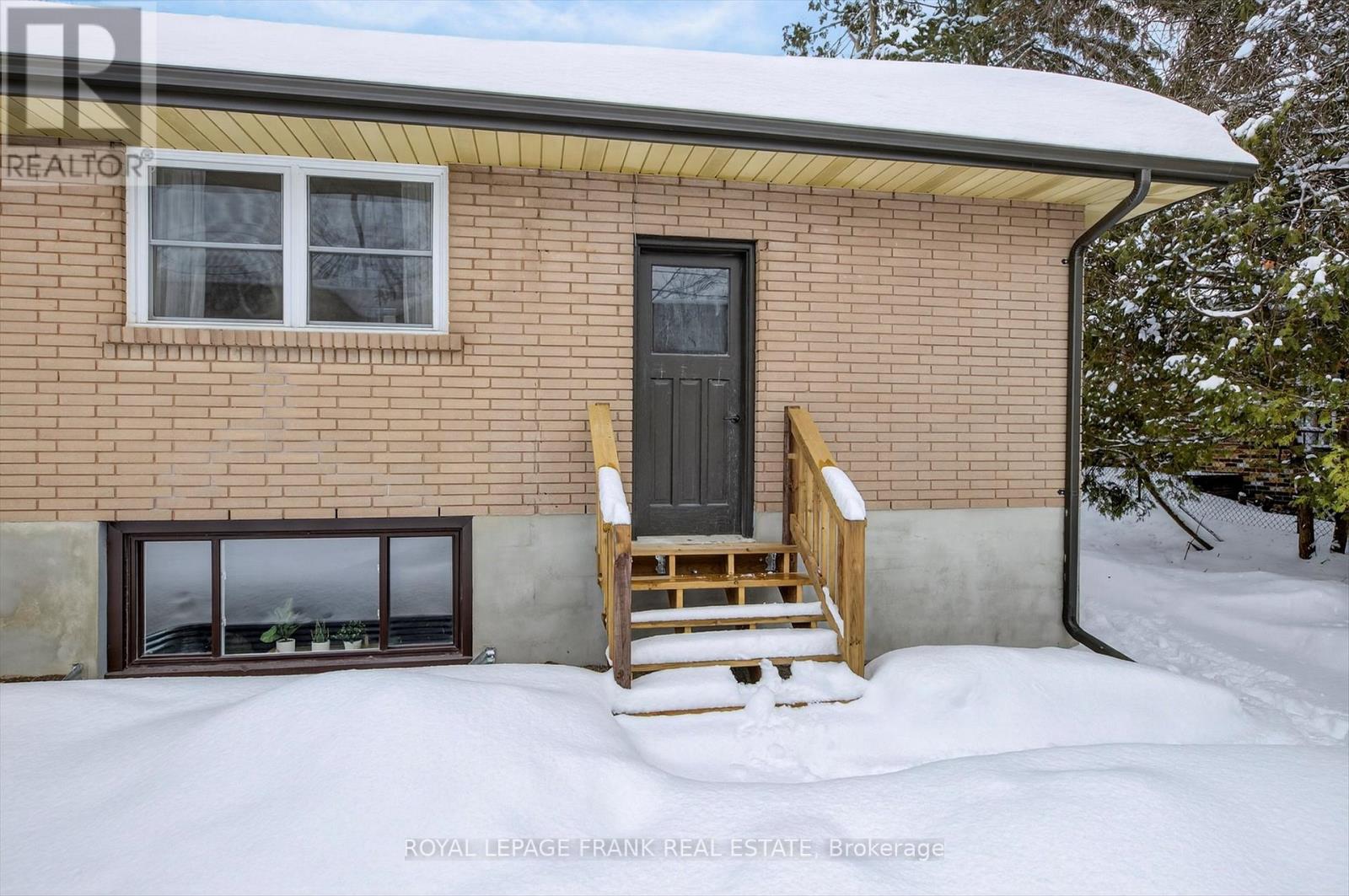 781 Hopkins Avenue, Peterborough (Town Ward 3), Ontario  K9J 4Y7 - Photo 38 - X12820898