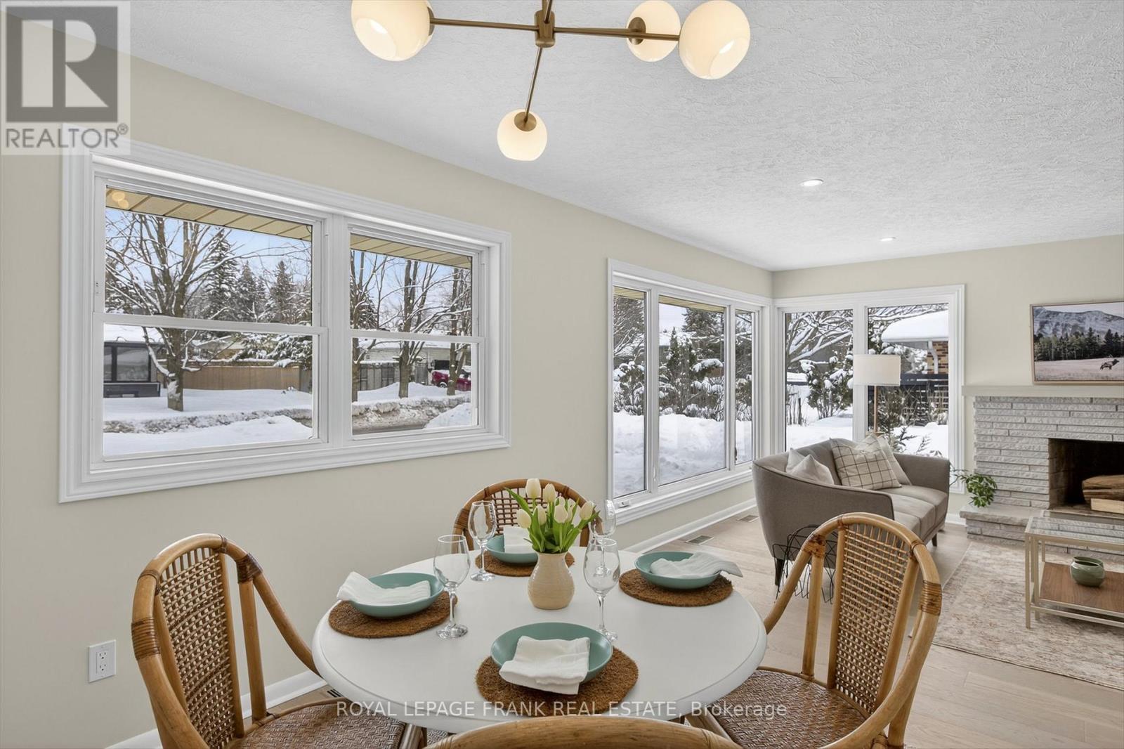 781 Hopkins Avenue, Peterborough (Town Ward 3), Ontario  K9J 4Y7 - Photo 9 - X12820898