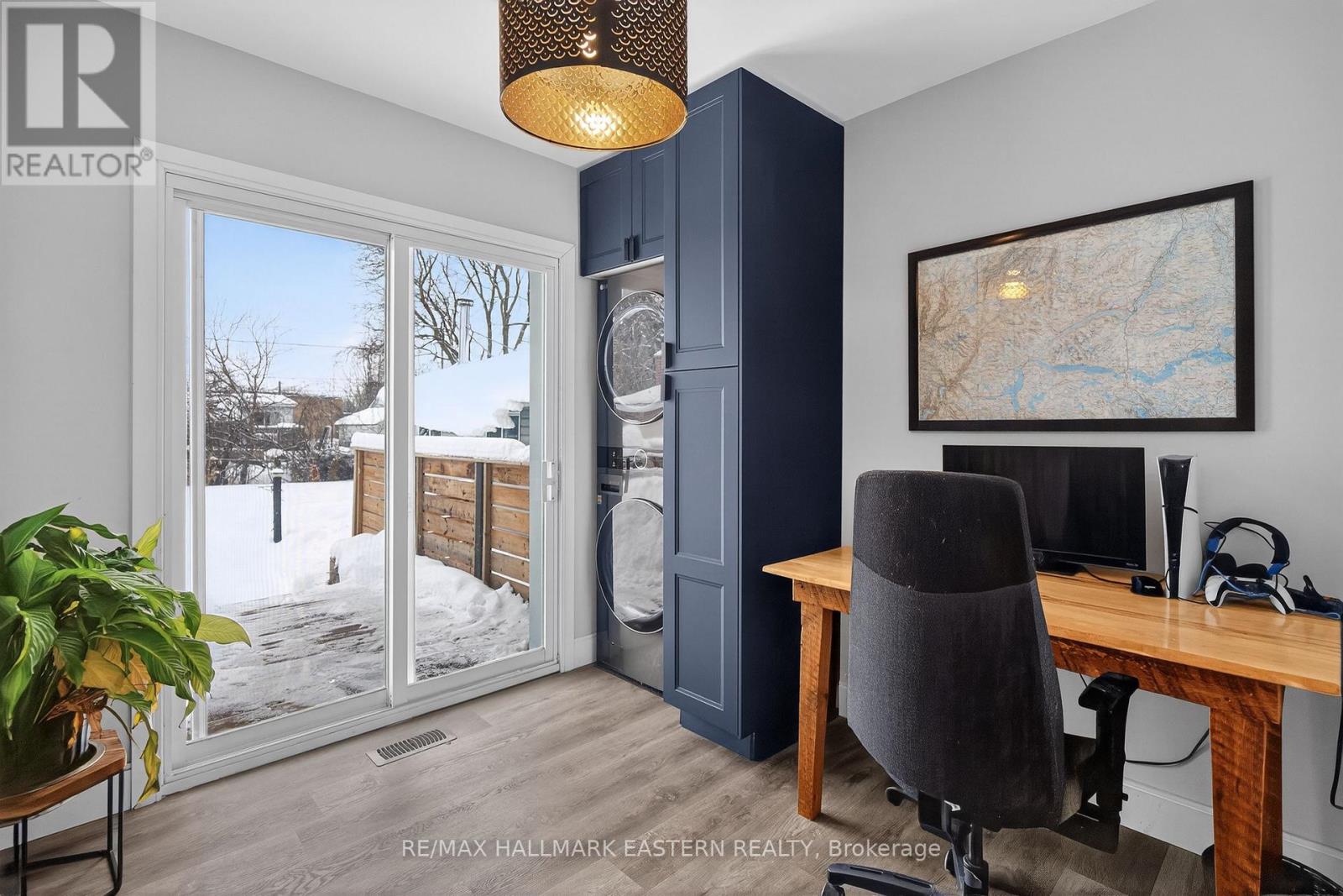 98 Arthur Avenue, Peterborough (Otonabee Ward 1), Ontario  K9J 5X8 - Photo 23 - X12822540