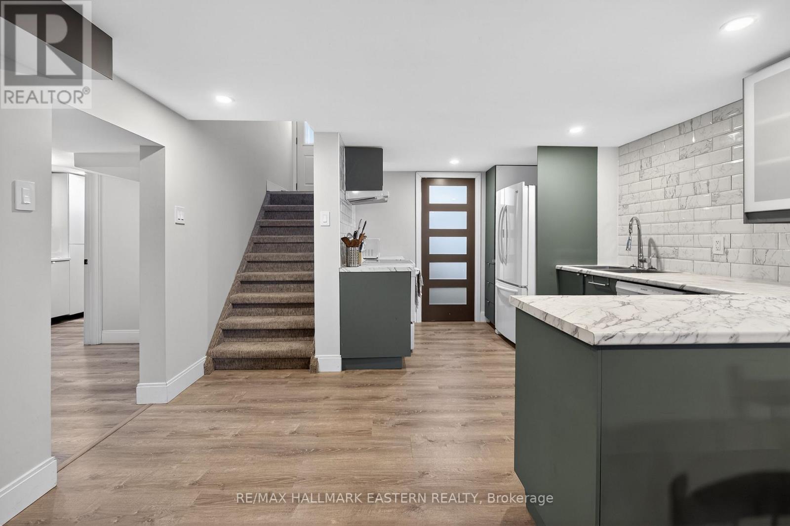 98 Arthur Avenue, Peterborough (Otonabee Ward 1), Ontario  K9J 5X8 - Photo 29 - X12822540