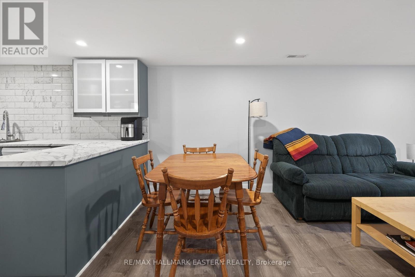 98 Arthur Avenue, Peterborough (Otonabee Ward 1), Ontario  K9J 5X8 - Photo 34 - X12822540