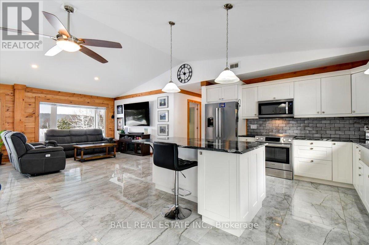 250 Lakeview Road, Bancroft (Dungannon Ward), Ontario  K0L 1C0 - Photo 14 - X12822618