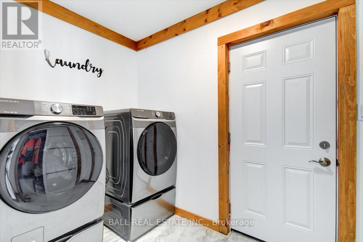 250 Lakeview Road, Bancroft (Dungannon Ward), Ontario  K0L 1C0 - Photo 15 - X12822618