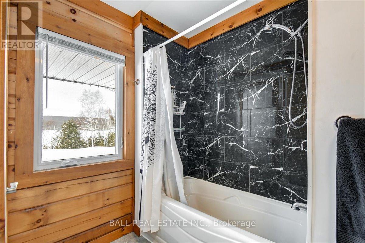 250 Lakeview Road, Bancroft (Dungannon Ward), Ontario  K0L 1C0 - Photo 17 - X12822618