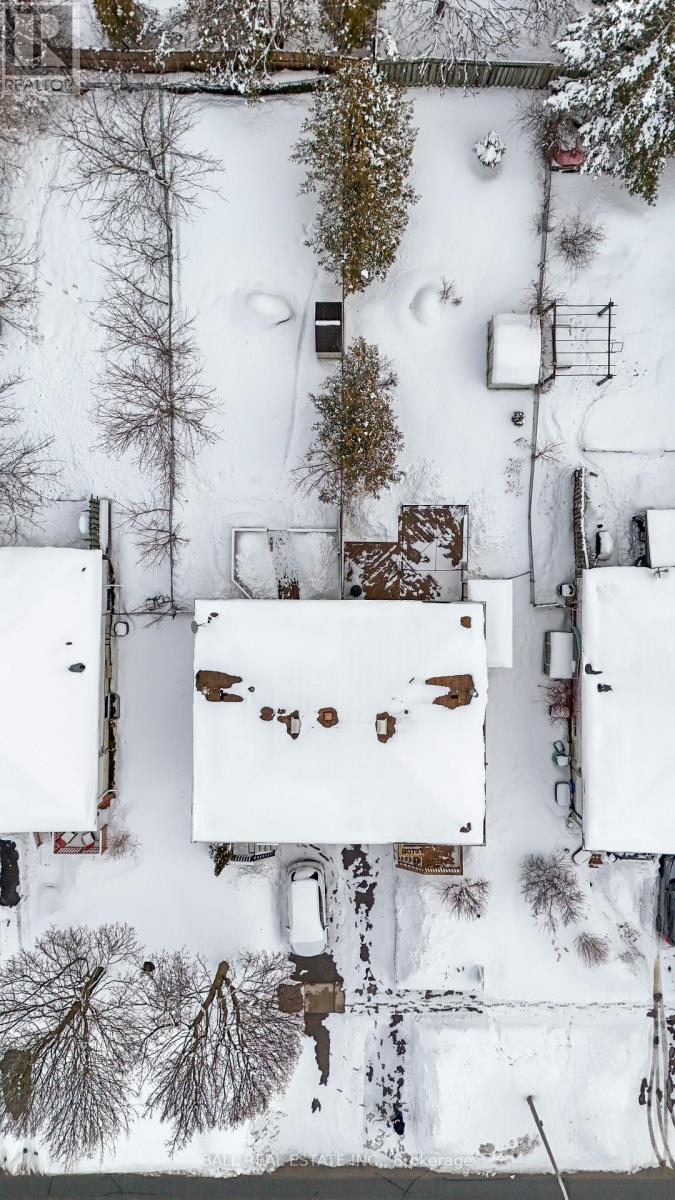 2048 Walker Avenue, Peterborough (Ashburnham Ward 4), Ontario  K9L 1S1 - Photo 10 - X12823064