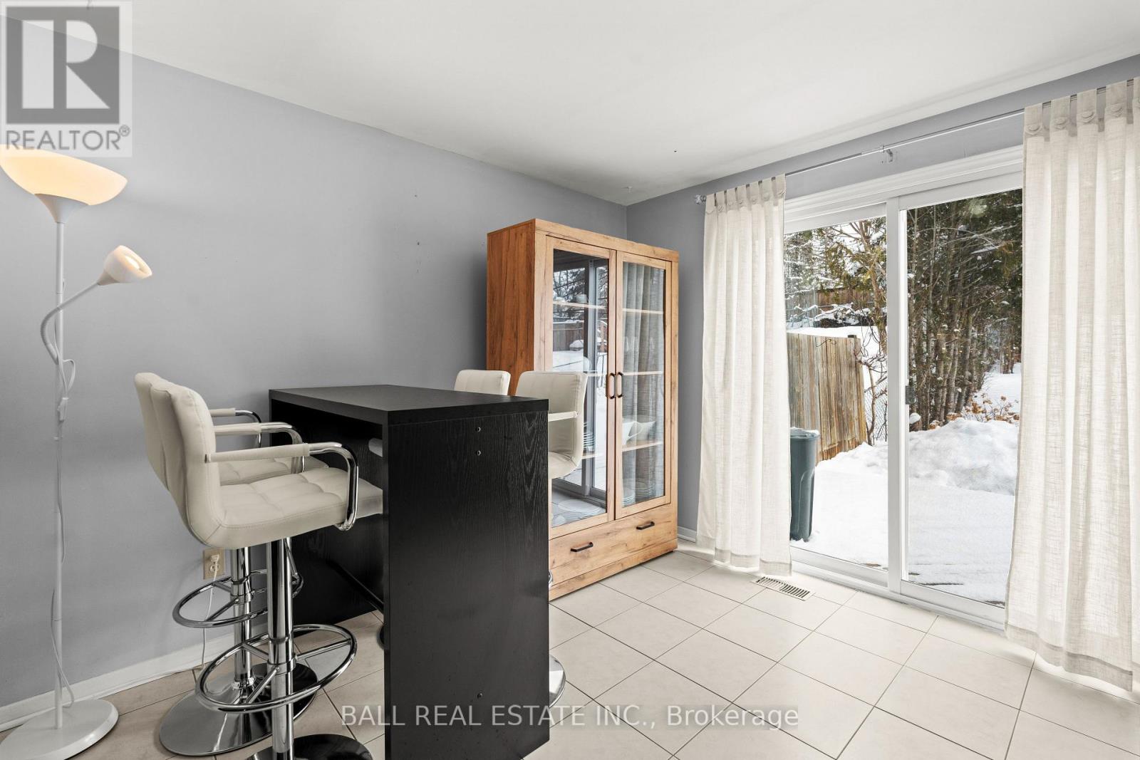 2048 Walker Avenue, Peterborough (Ashburnham Ward 4), Ontario  K9L 1S1 - Photo 20 - X12823064