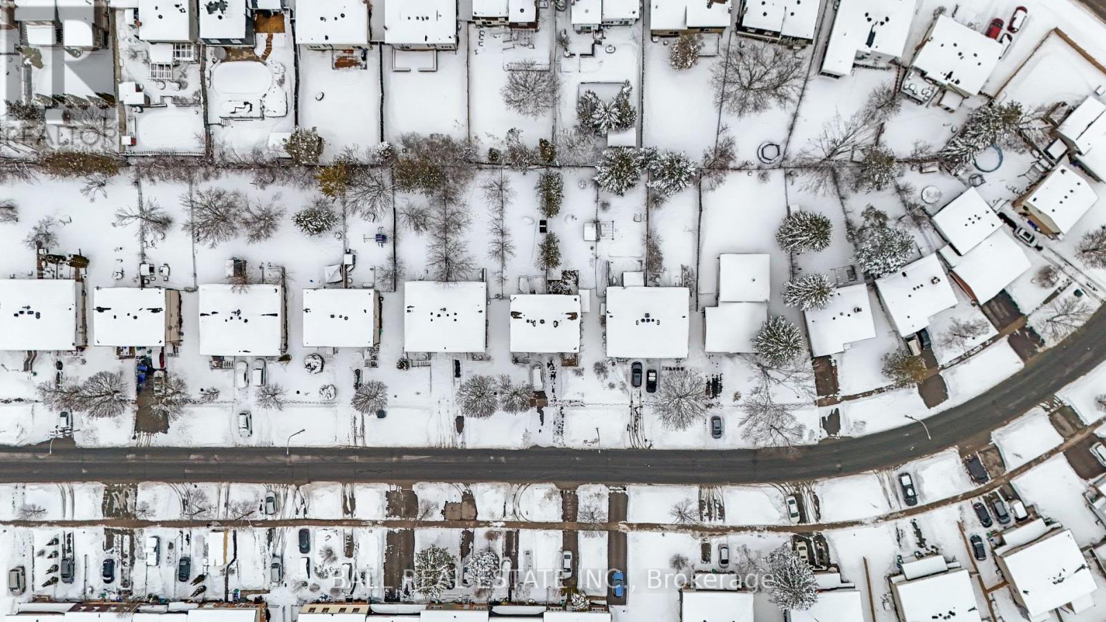 2048 Walker Avenue, Peterborough (Ashburnham Ward 4), Ontario  K9L 1S1 - Photo 5 - X12823064