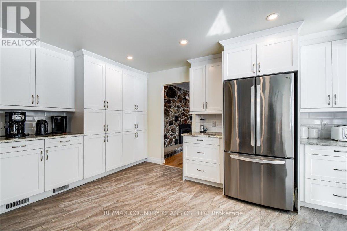 37 Golfview Drive, Bancroft (Bancroft Ward), Ontario  K0L 1C0 - Photo 18 - X12823160