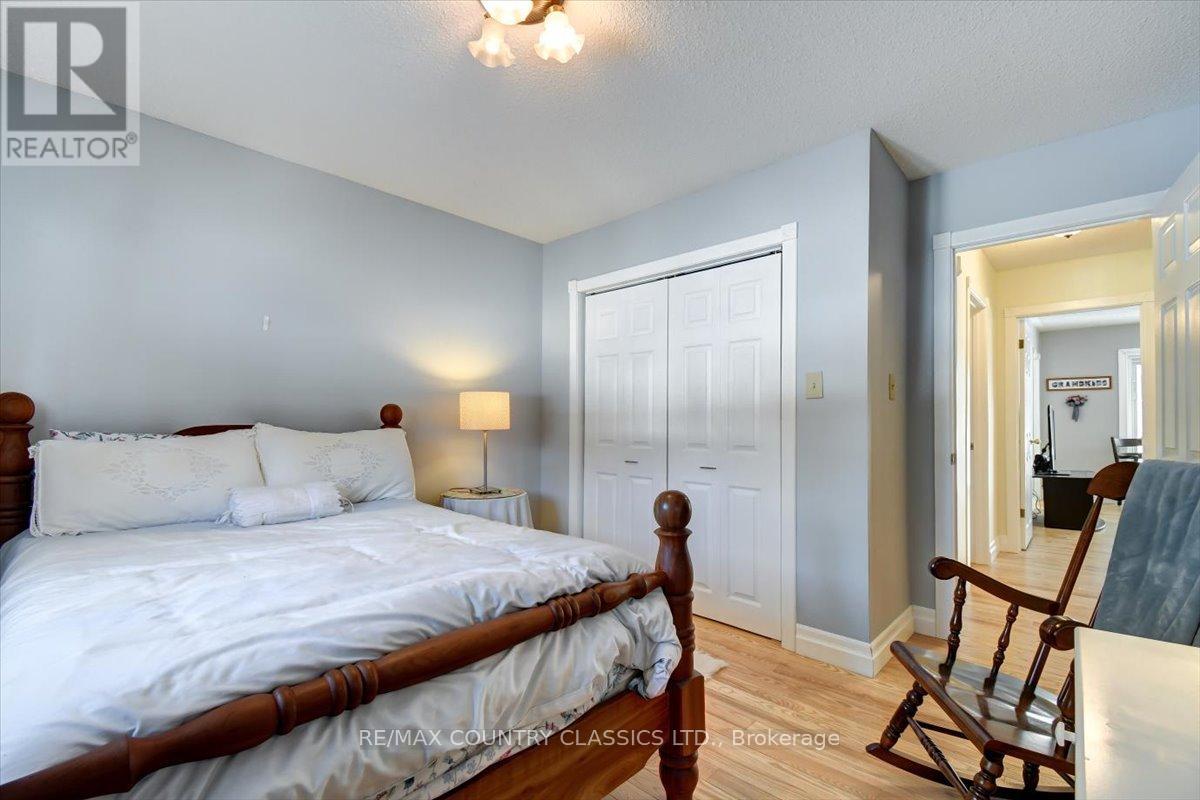 37 Golfview Drive, Bancroft (Bancroft Ward), Ontario  K0L 1C0 - Photo 31 - X12823160