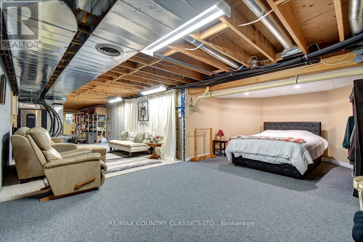 37 Golfview Drive, Bancroft (Bancroft Ward), Ontario  K0L 1C0 - Photo 36 - X12823160