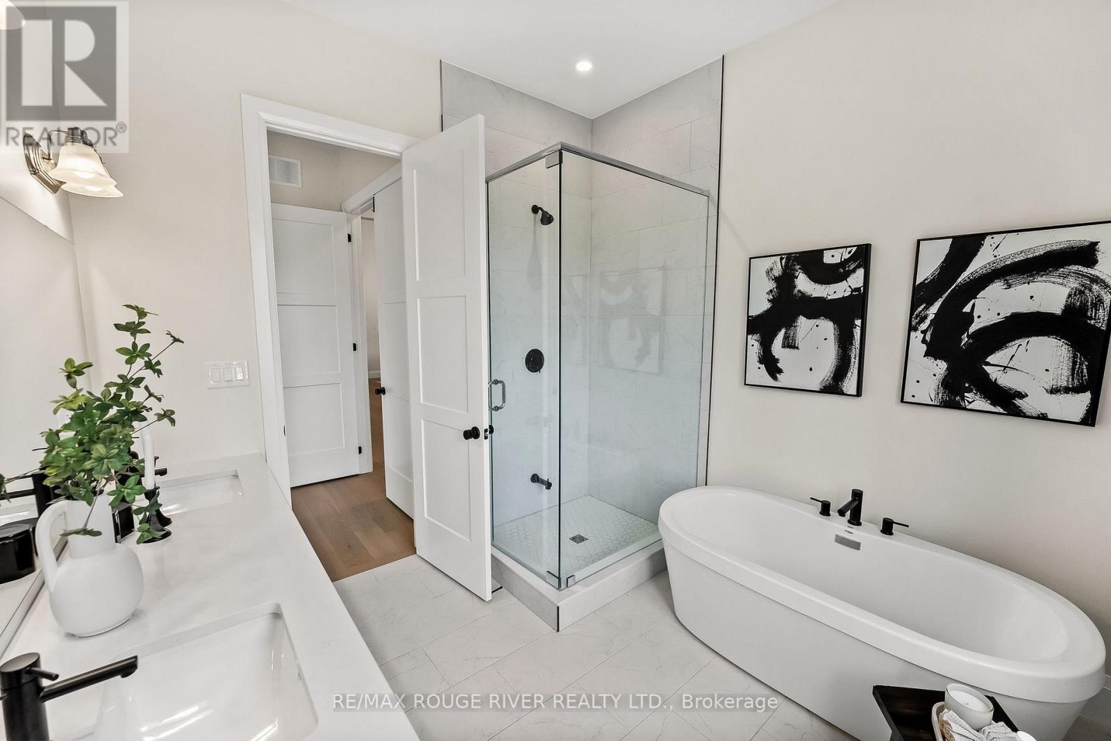 8 Cameron Court, Cavan Monaghan (Cavan Twp), Ontario  L0A 1C0 - Photo 18 - X12823278