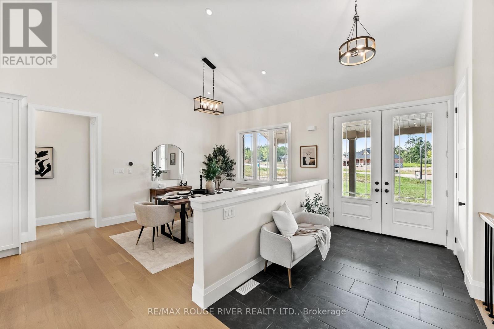 8 Cameron Court, Cavan Monaghan (Cavan Twp), Ontario  L0A 1C0 - Photo 3 - X12823278