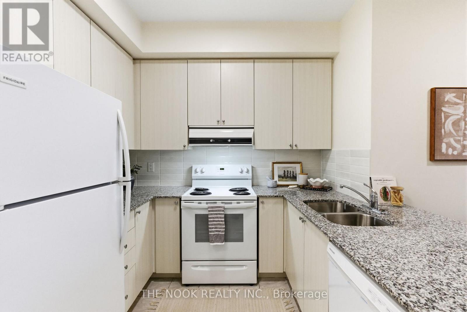 403 - 80 Shipway Avenue, Clarington (Newcastle), Ontario  L1B 0V8 - Photo 13 - E12823586