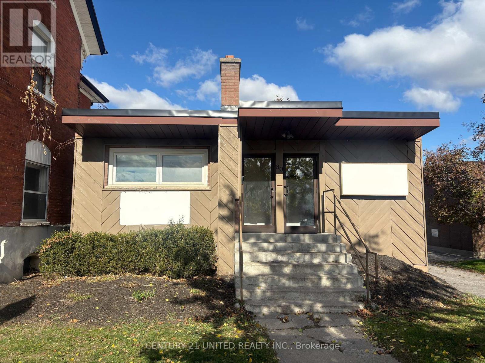 80 HUNTER STREET E, peterborough (ashburnham ward 4), Ontario