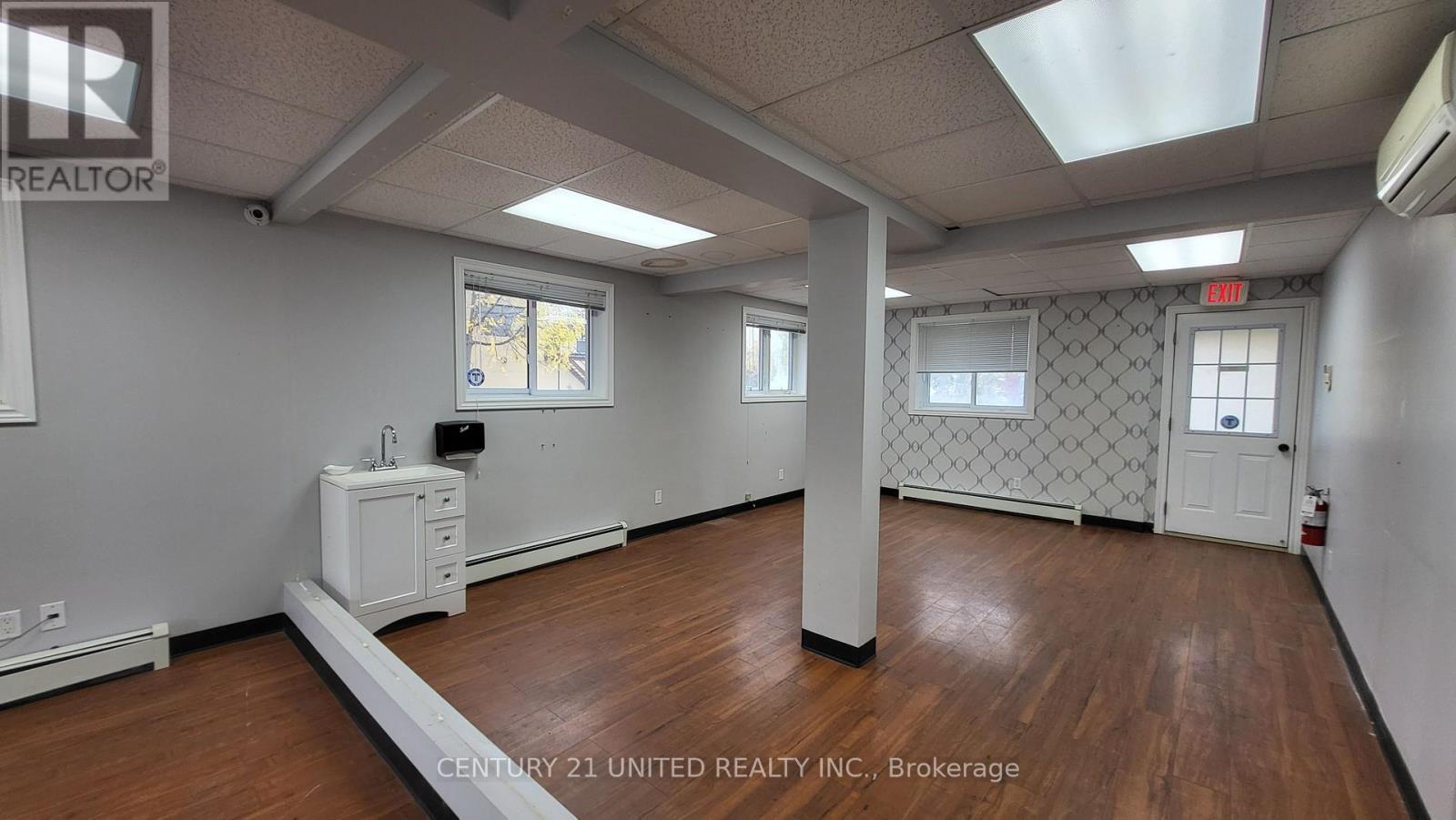 80 Hunter Street E, Peterborough (Ashburnham Ward 4), Ontario  K9H 1G5 - Photo 4 - X12823402